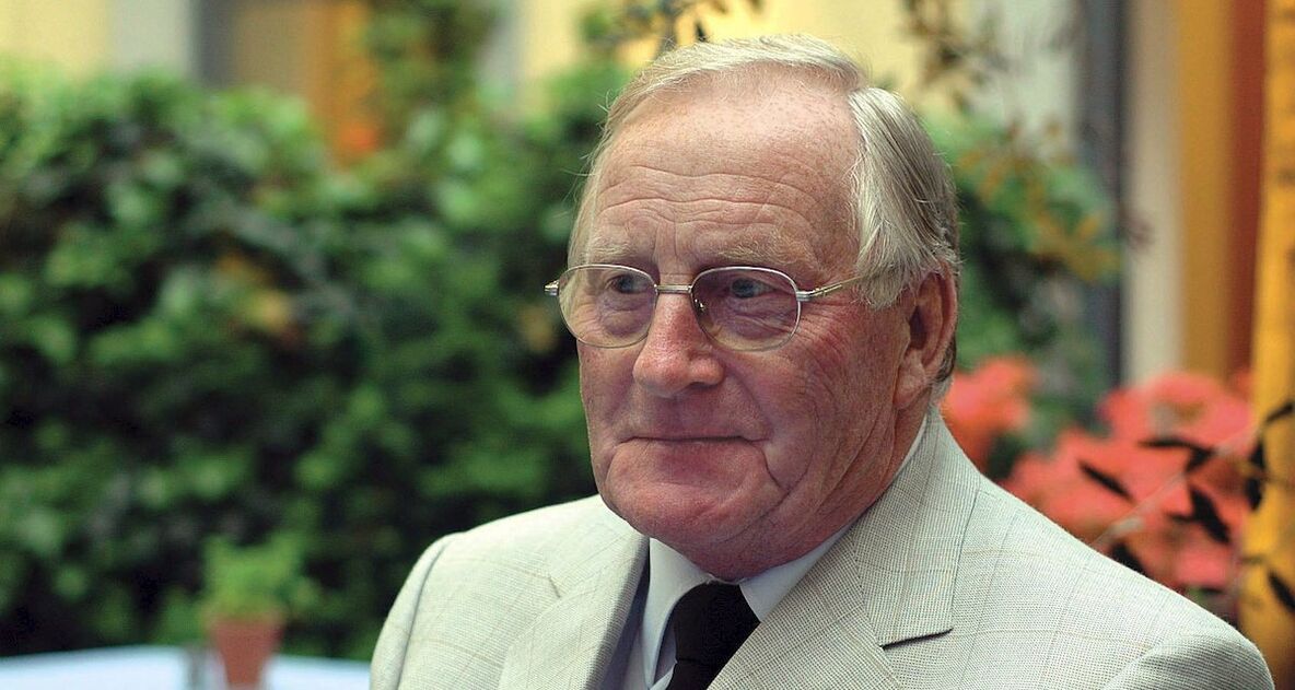 author of the book Alan Carr